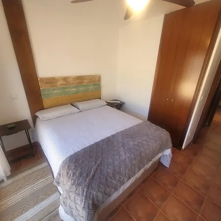 Precioso Bajo Con Jardin Y Parking דירה